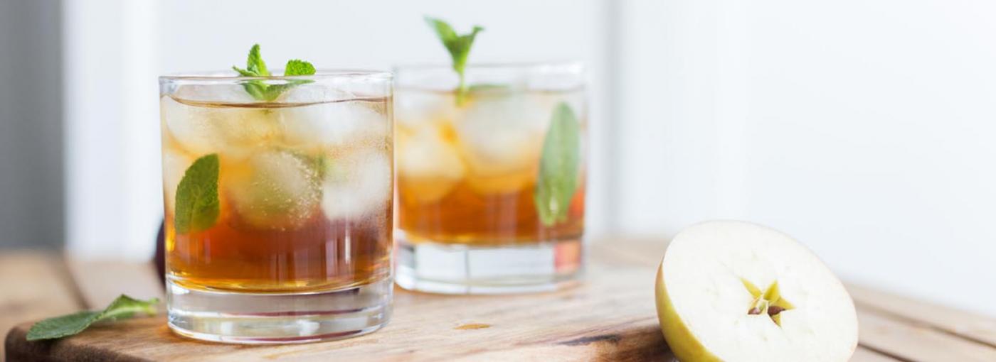 Tres cocteles deliciosos con whisky. Prepáralos en casa en menos de 5 minutos