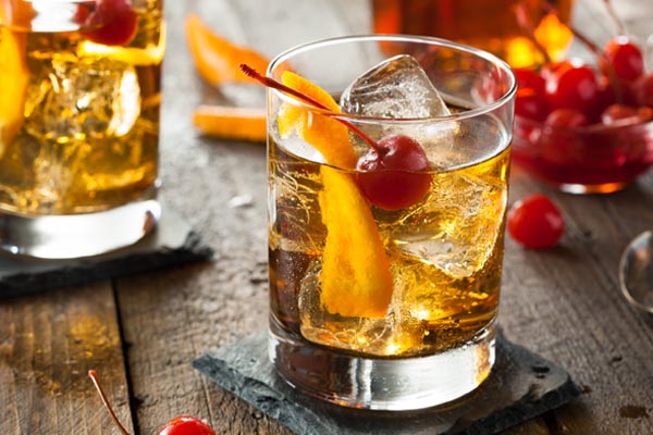 receta-coctel-whisky-peach-tea-punch