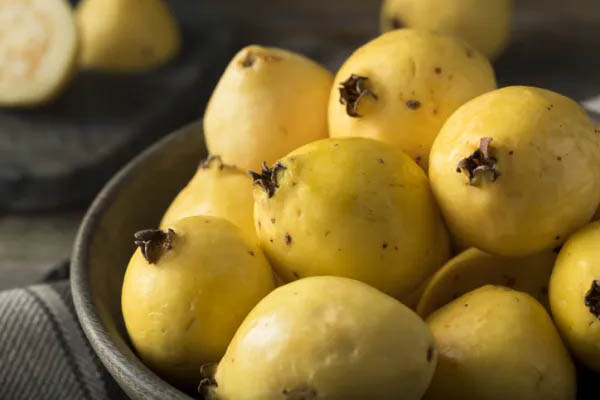 guayaba-fruta-baja-en-azucar-que-puedes-comer-cada-dia